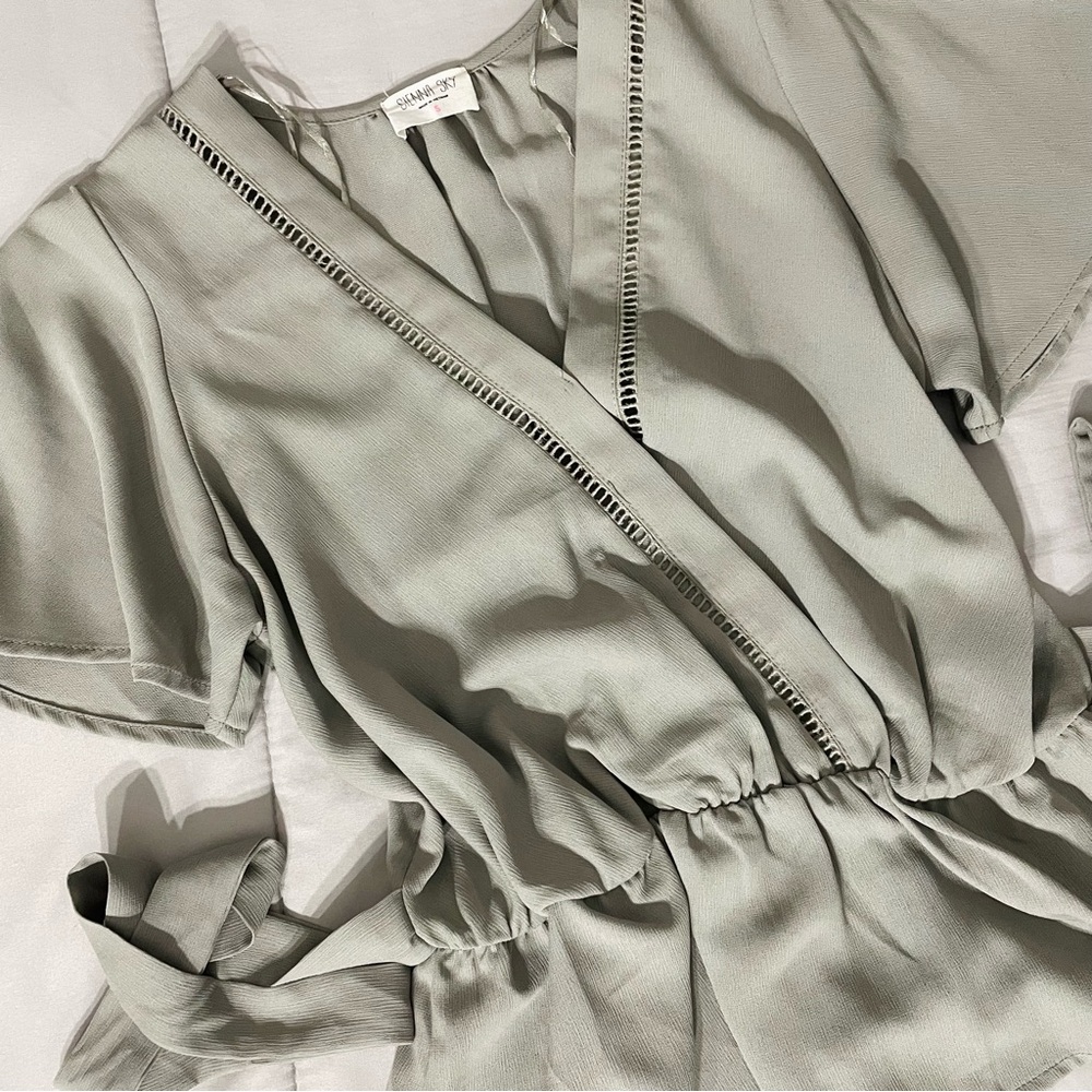 2/$12⚡️LAST CHANCE⚡️ Sienna Sky Blouse
